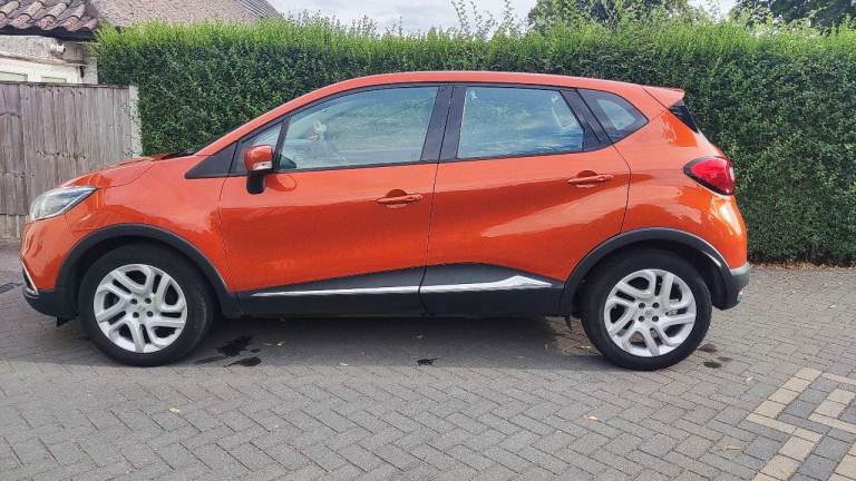 Renault, CAPTUR, Hatchback, 2014, Manual, 1461 (cc), 5 doors