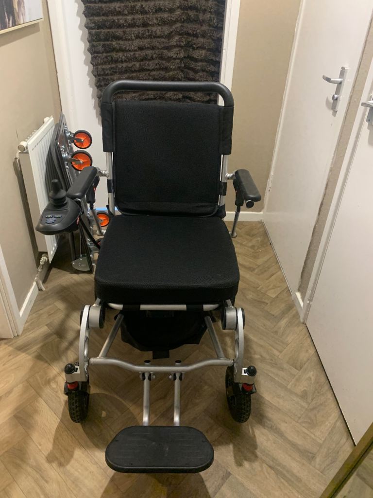 Livewell Electric Wheelchair - Black, Really Good Condition