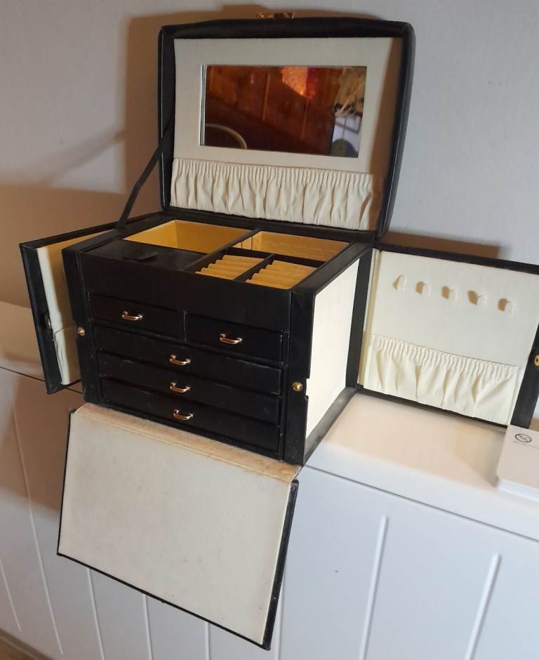 Jewellery Box Storage