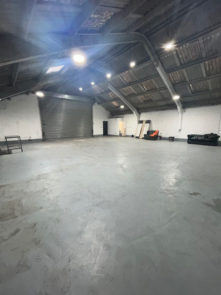 Modern Industrial Warehouse / Production Unit + Premium Offices – Barking IG11