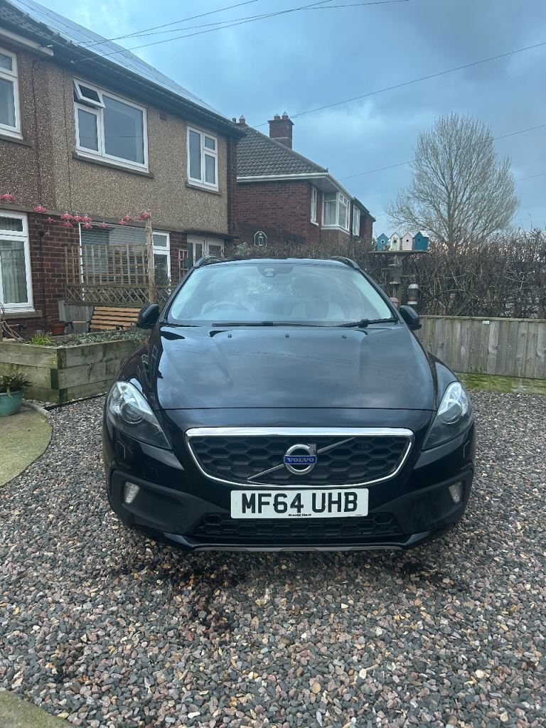 Volvo, V40, Hatchback, 2014, Semi-Auto, 156o (cc), 5 doors