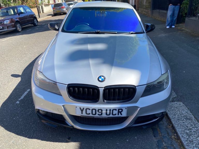 BMW, 3 SERIES, Saloon, 2009, Manual, 1995 (cc), 4 doors