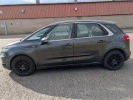 2013 citreon c4 picasso 1,6  HDI mot 23/02/ 27/    63459 miles