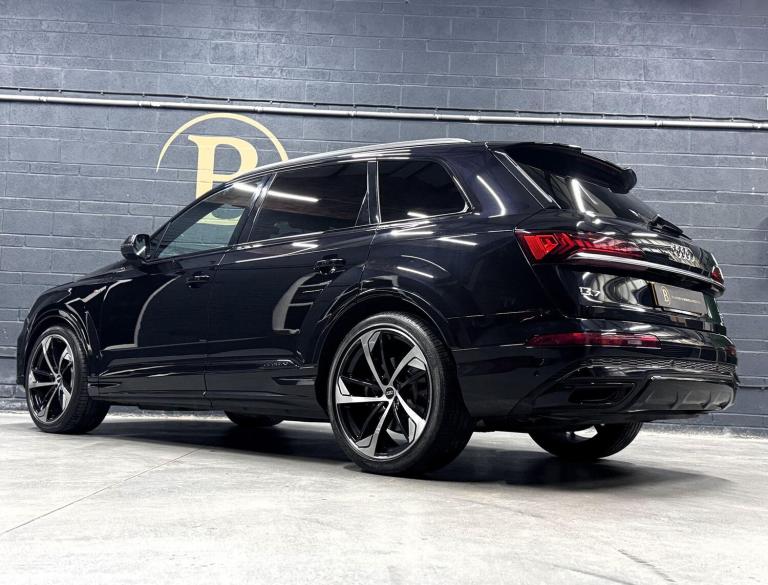AUDI Q7 3.0 TFSI V6 55 Black Edition 2021