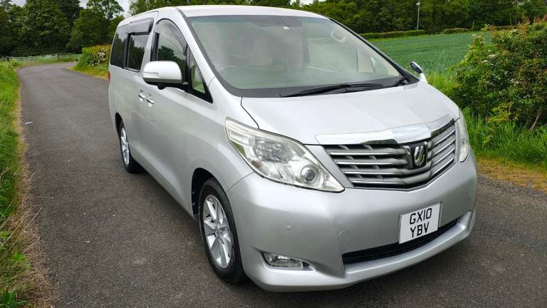 Toyota Alphard 2010