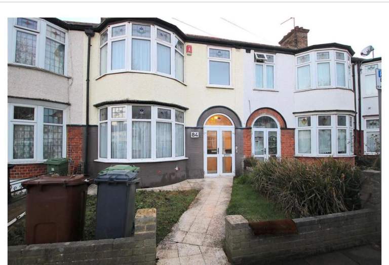 4 Bedroom House For Rent In Barking 