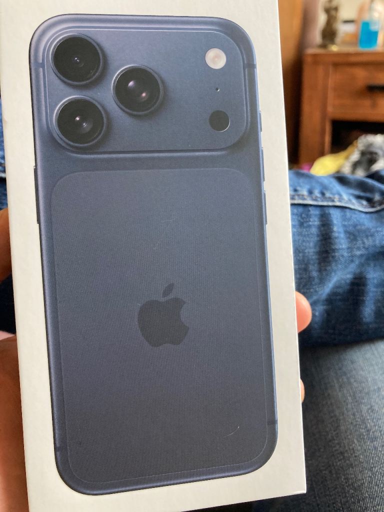 I phone 17 pro 256gb