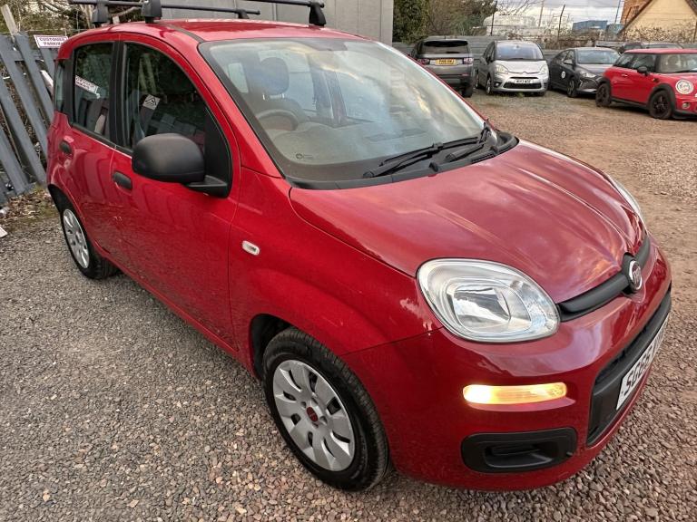FINANCE AVAILABLE 2016 SUPER LOW MILEAGE FIAT PANDA 1.2 POP 6 MONTHS WARRANTY