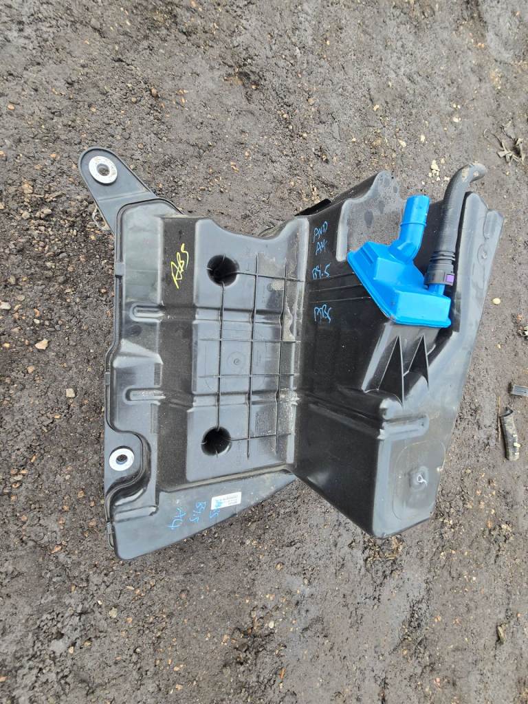 AUDI A4 B9.5 Diesel 2.0 Estate Adblue Tank Breaking Parts 