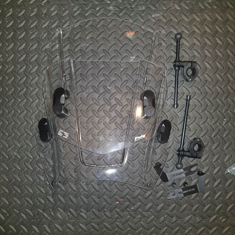 Motorcycle Puig universal up and down screen