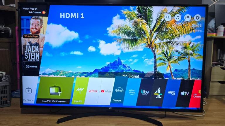 Lg 65 in 4k UHD HDR smart tv with freeview HD and WiFi 