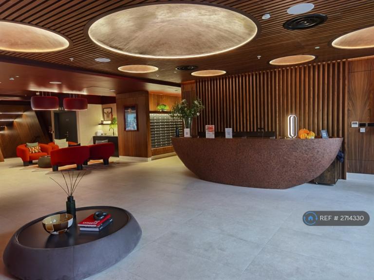 2 bedroom flat in Dutton Street, Manchester, M3 (2 bed) (#2714330)