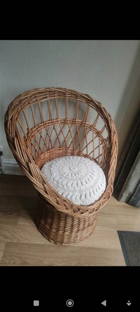 Vintage rattan wicker round chair small child's seat boho 