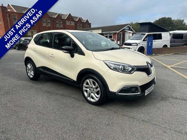 2015 Renault Captur 1.5 dCi ENERGY Dynamique MediaNav SUV 5dr Diesel Manual Euro 5 (s/s) (90 ps H...