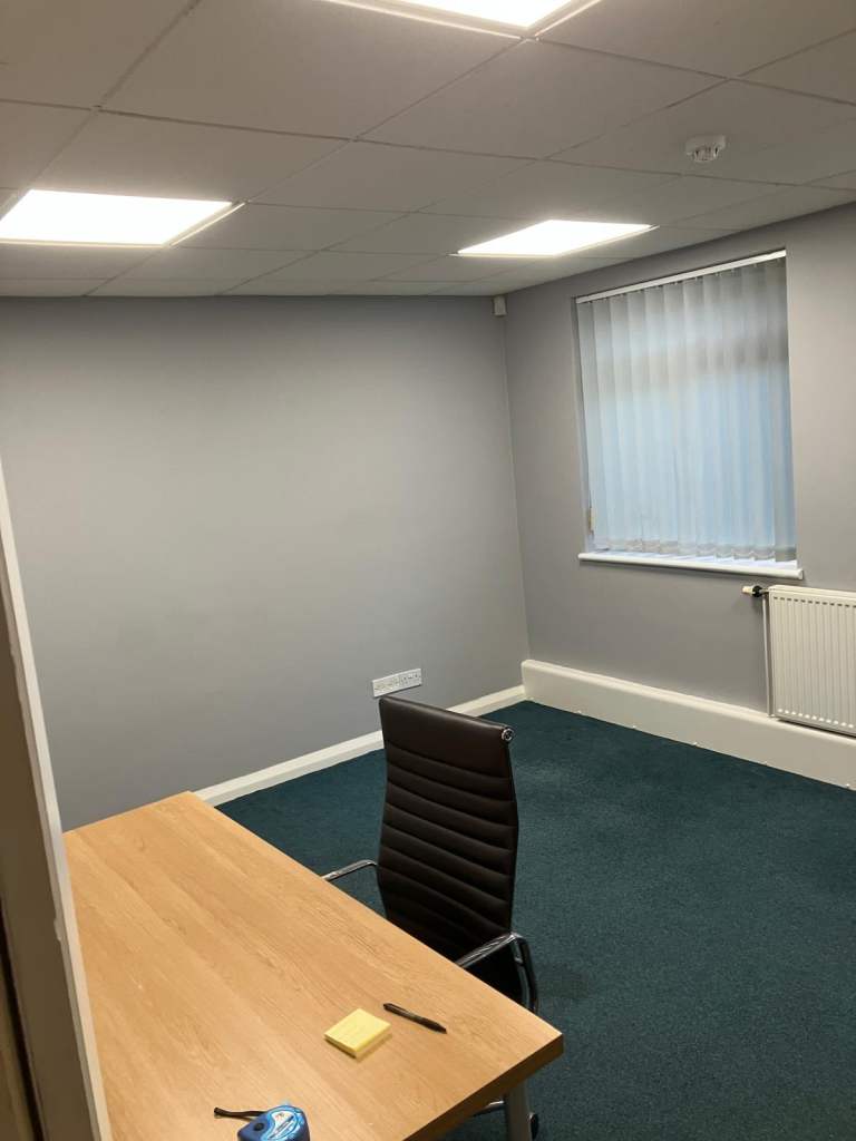 Low cost, Flexible Offices to Let in BS13