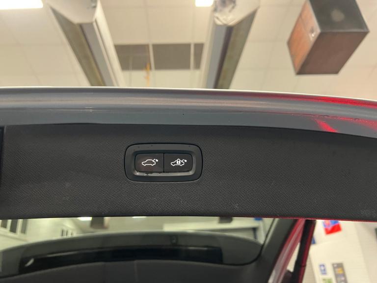 2016 Volvo XC90 R-DESIGN POWERPULSE 2.0D5 235PS AUTO 7 SEAT AWD 4X4 ESTATE EURO 6 ------- ESTATE ...