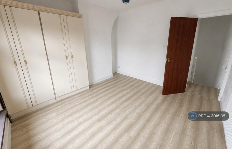 2 bedroom house in Cowley St, St Helens, WA10 (2 bed) (#3016105)