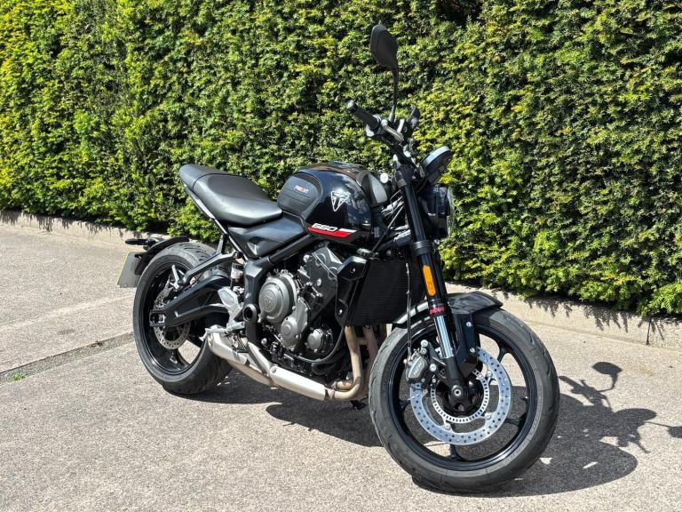 2025 TRIUMPH TRIDENT 660
