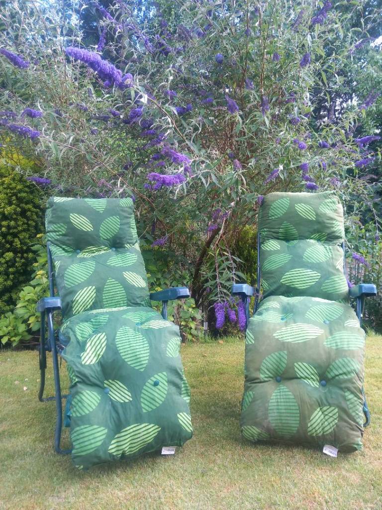 Garden loungers