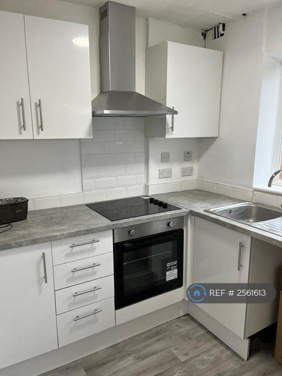 3 bedroom house in Broadway, Jaywick, Clacton-On-Sea, CO15 (3 bed) (#2561613)