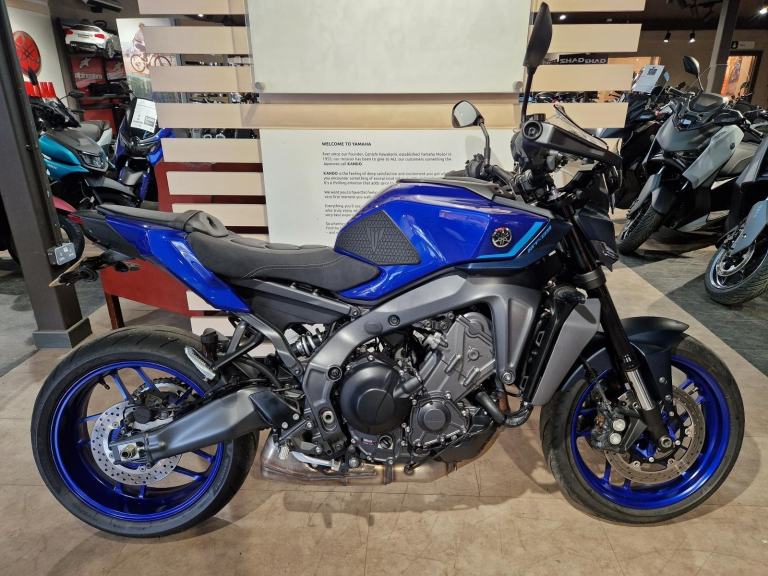 2024 YAMAHA MT-09 IN BLUE