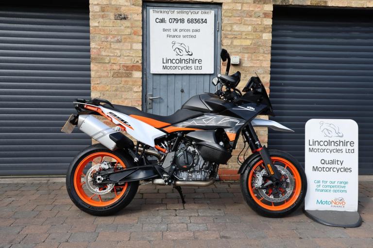 24 KTM 890 SMT 24 1359 miles only!!!