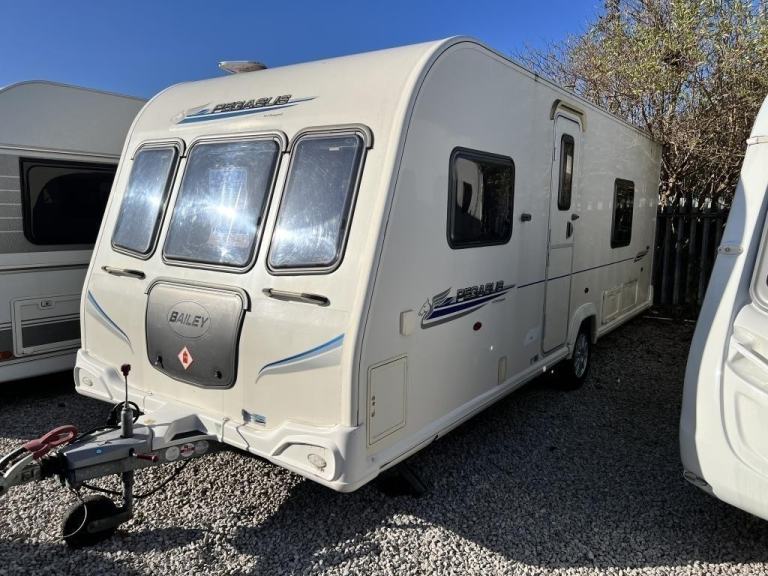 2010 BAILEY PEGASUS 534 4 Berth fixed bed
