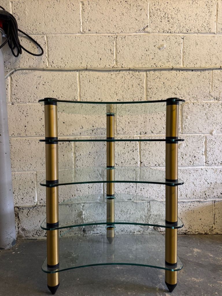 Free TV stand