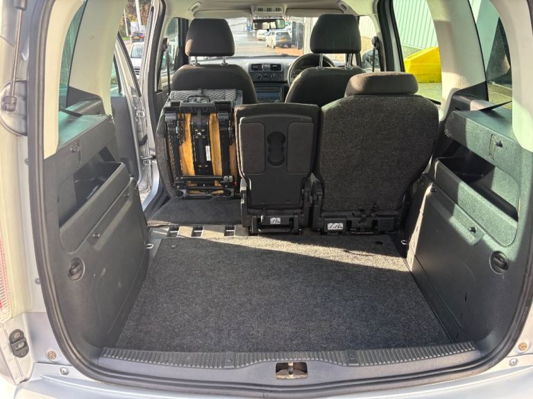 Skoda, ROOMSTER, MPV, 2010, Semi-Auto, 1197 (cc), 5 doors