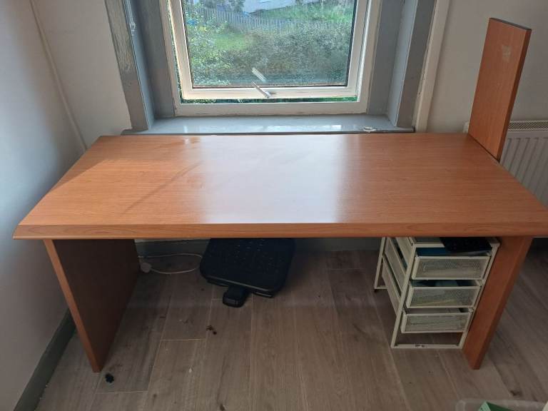 Brown Wooden Desk in Good Condition