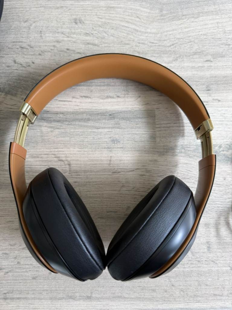 Beats Studio3 Midnight Black Wireless Over-Ear Headphones