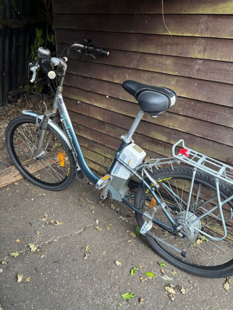 Windsor Powercycle Electric Hybrid Bike – Good Condition