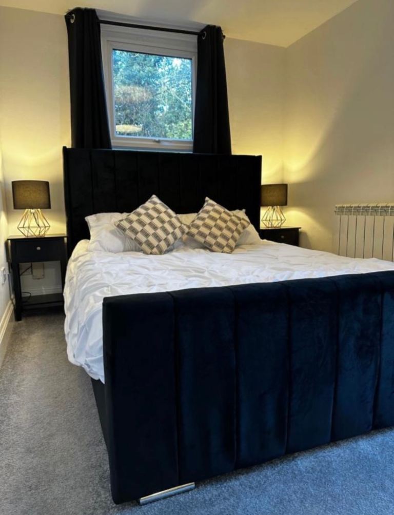 1st floor flat near town centre 