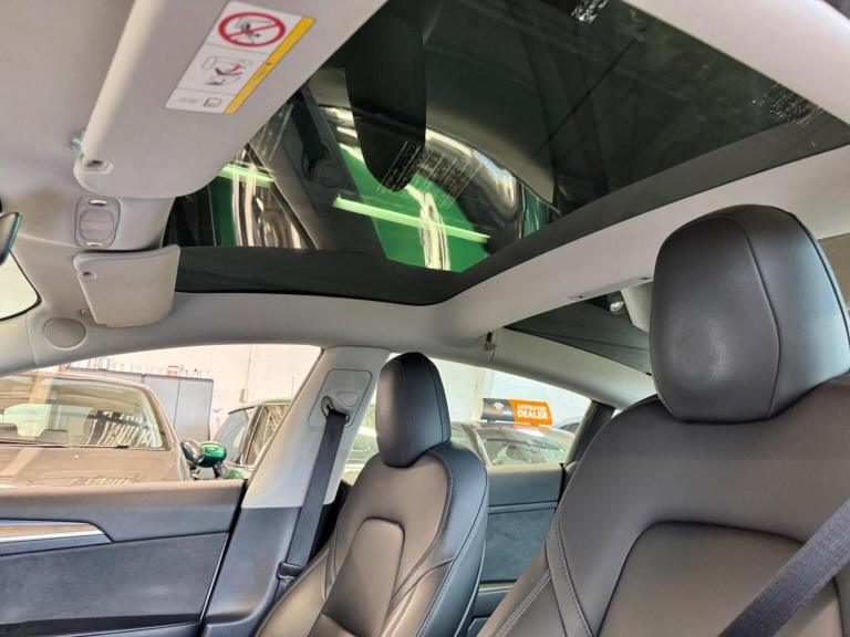 TESLA MODEL 3 (Dual Motor) Long Range Auto 4WDE 4dr 2021