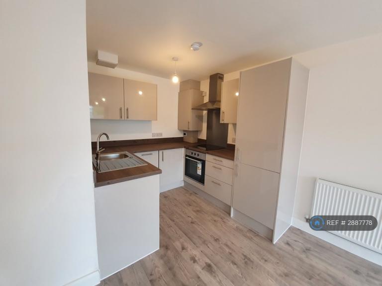 1 bedroom flat in St Thomas's Place, Stockport, SK1 (1 bed) (#2887778)