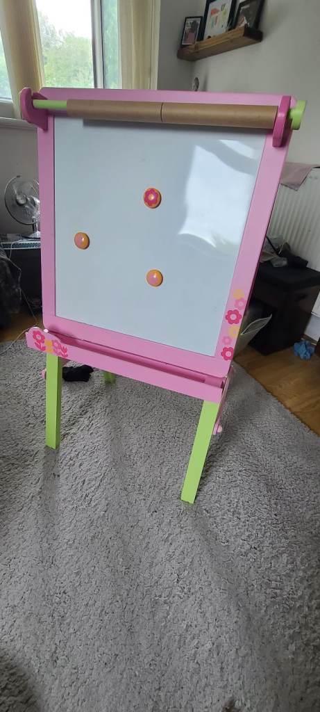 Children's Wooden Art Easel