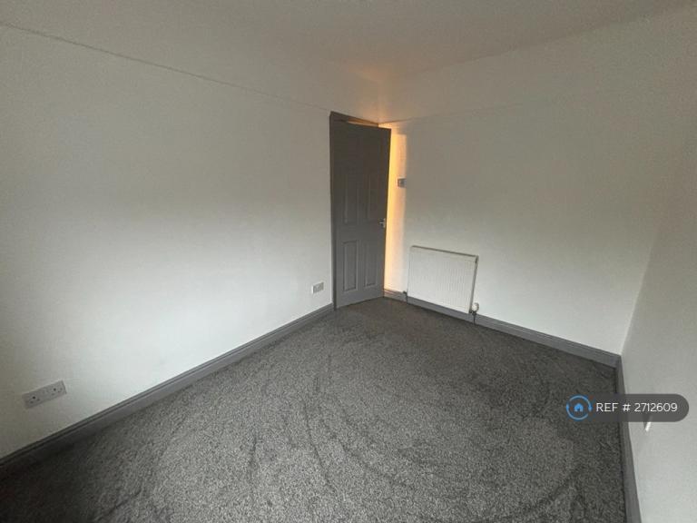 2 bedroom house in Ryden Avenue, Leyland, PR25 (2 bed) (#2712609)