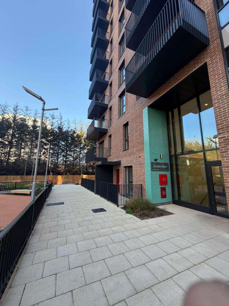 🏡 Brand New Luxury Furnished 2 Bedroom Apartment To Rent – Hayes UB3