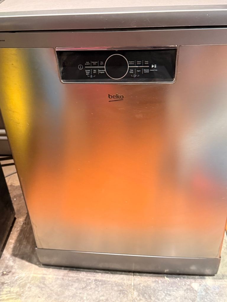 Beko Dishwasher - Silver, Good Condition