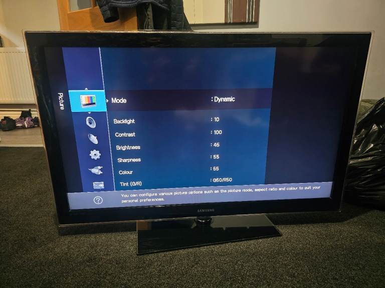 Samsung 46inch television with remote good working order  Quick sale needed 