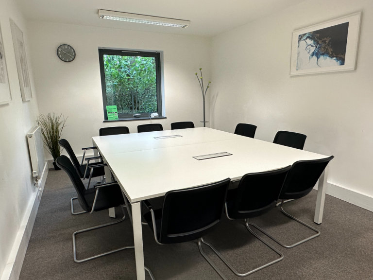 Exeter - EX2 8LB, Open plan office for 15 people to rent at Marsh Barton Trading Estate