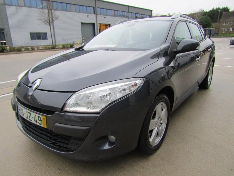2010 Renault Megane 1.5 DCi TOURER ESTATE 5DR TURBO DIESEL MANUAL LEFT HAND DRIVE  Estate Diesel ...