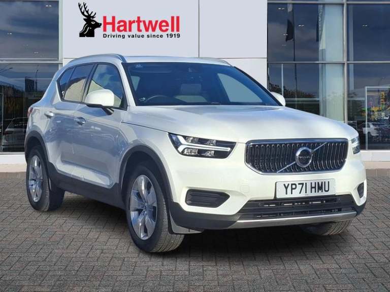 2021 Volvo XC40 1.5 T3 Momentum SUV 5dr Petrol Auto Euro 6 (s/s) (163 ps) Automatic Estate Petrol...