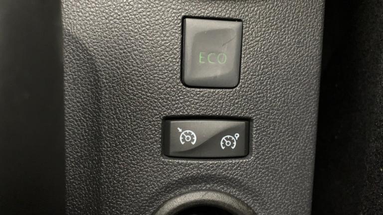 2020 Renault Captur 1.3 TCe ENERGY S Edition SUV 5dr Petrol EDC Euro 6 (s/s) (150 ps) SUV Petrol ...