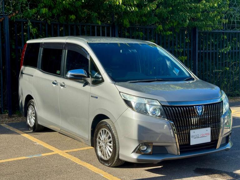 2016 Toyota Esquire 1.8 Hybrid Gi Edition MPV Hybrid Automatic
