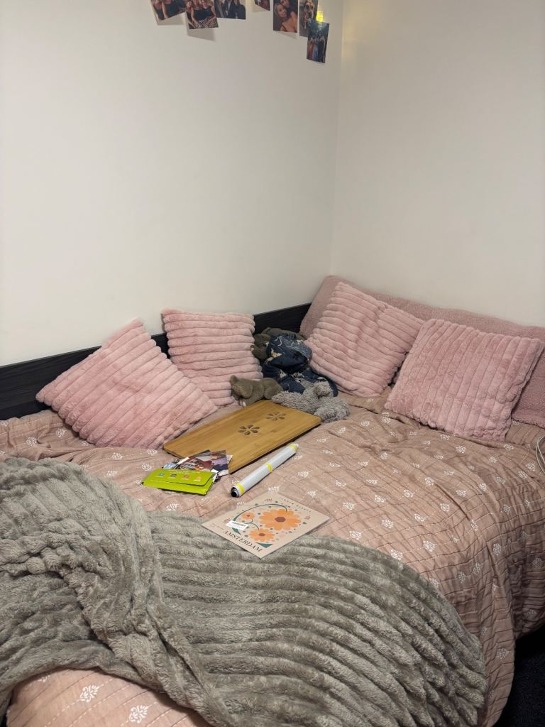student accommodation room manchester 
