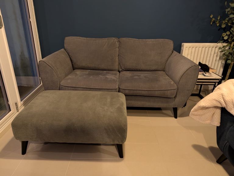 DFS 3 and 2 seaters with footstool