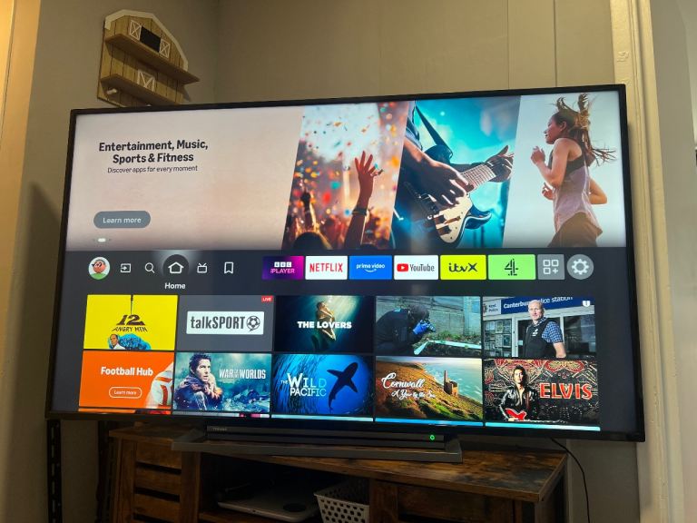 🔥 50 inch Toshiba 4K UHD Smart TV – Good Condition, with Remote