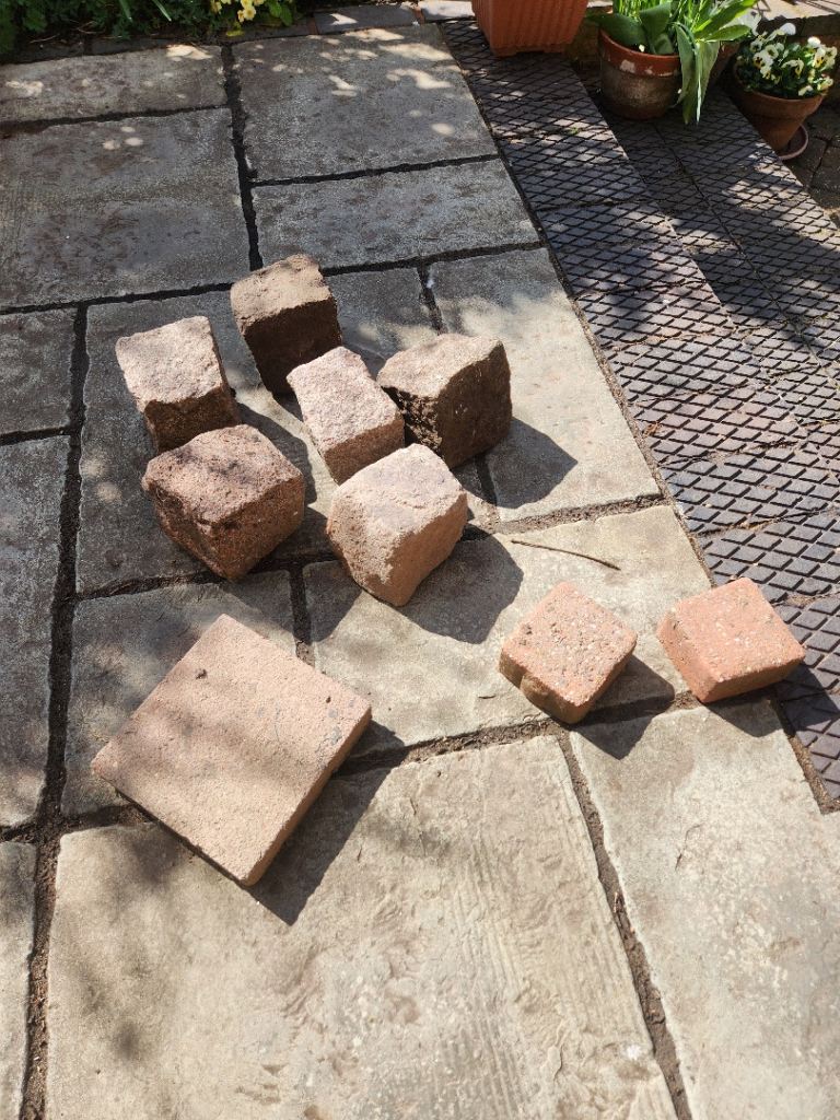 Granite sets and paving blocks - FREE