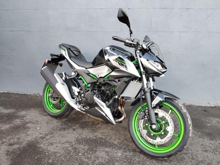2025 Kawasaki Z500 SE, Pre Reg Bike